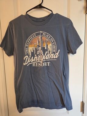 DisneyLand T-shirt